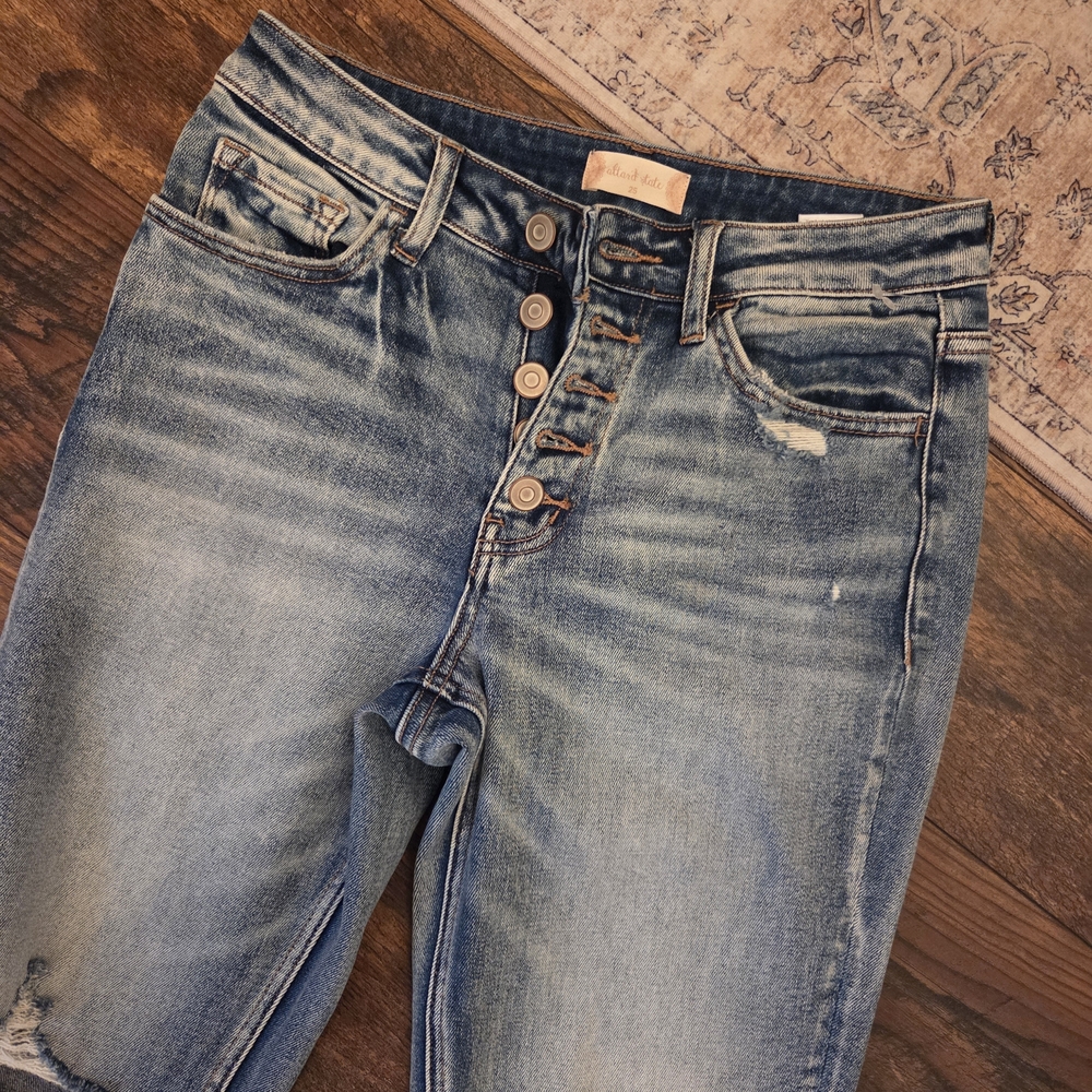 Distressed Blue Jeans - Picture 3 of 6